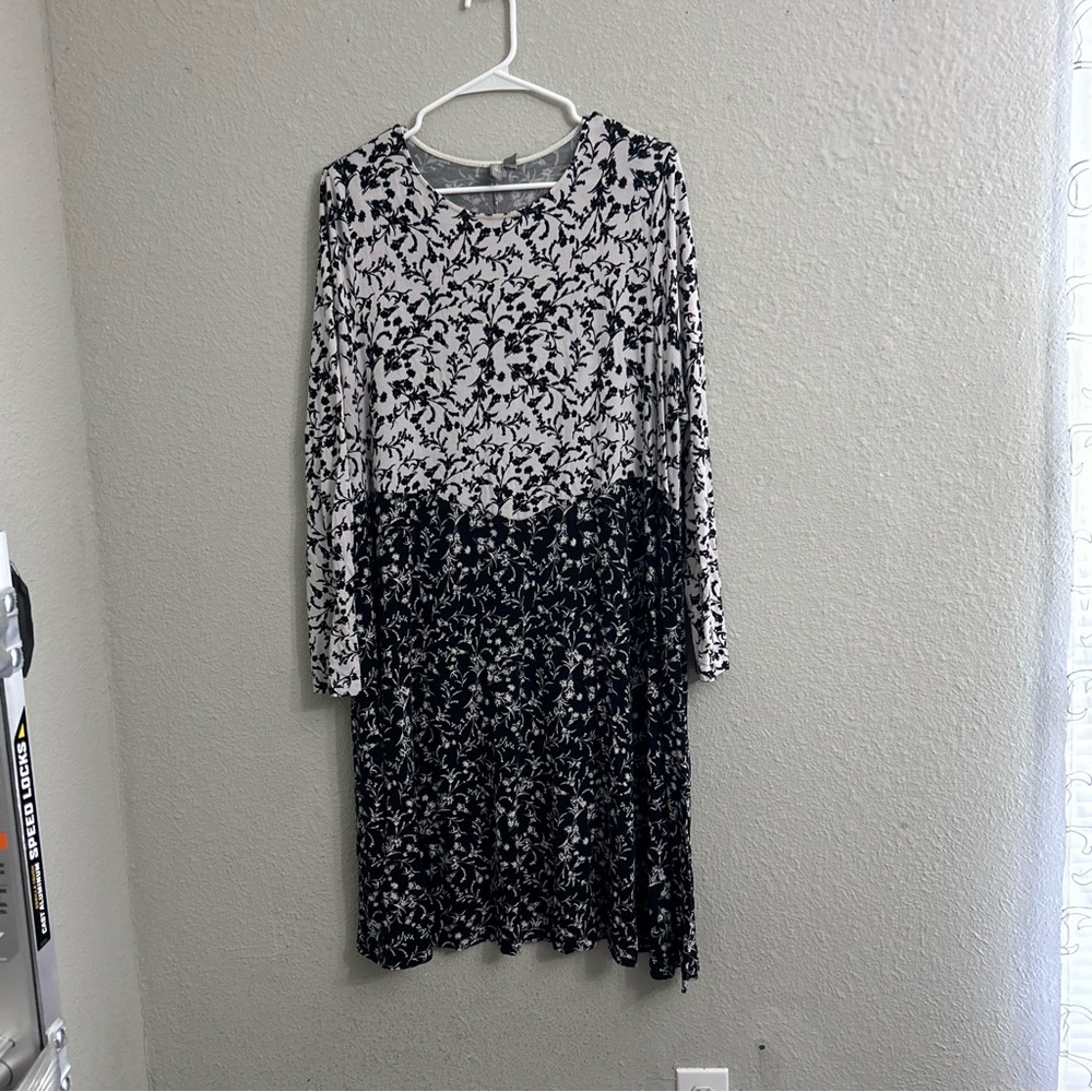 ASOS Black and White Floral Dress Size 16
